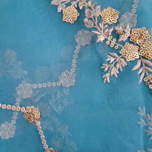 Pakistani shalwar kameez - Picture 4 of 4